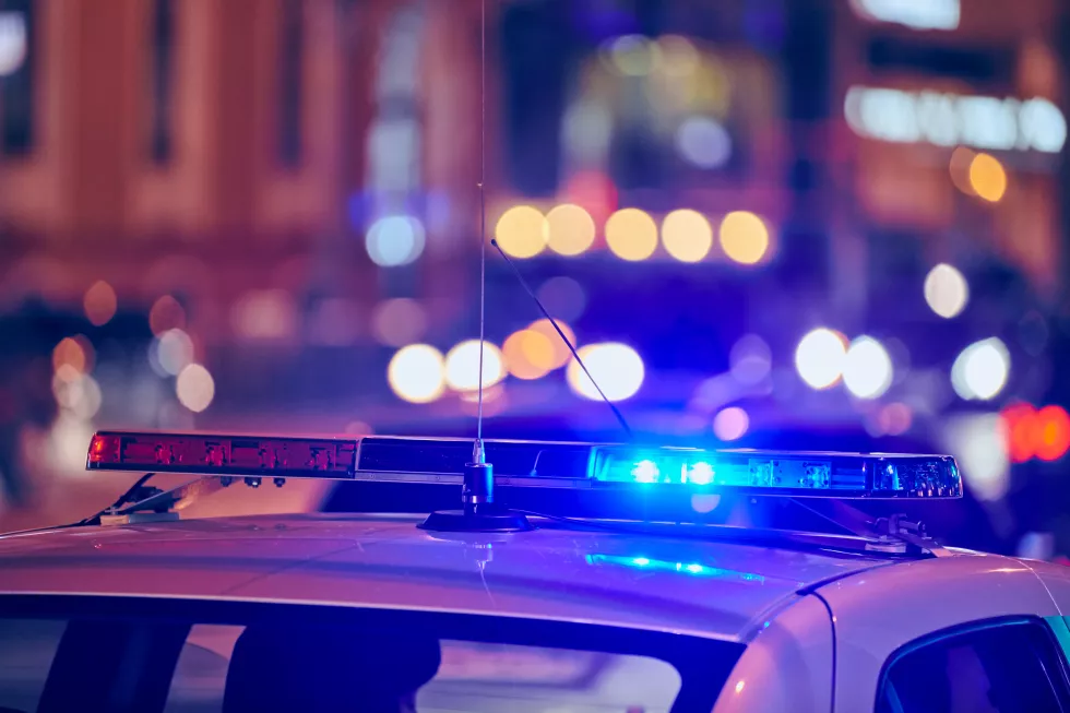 police-car-lights-night-city-street-red-blue-lights