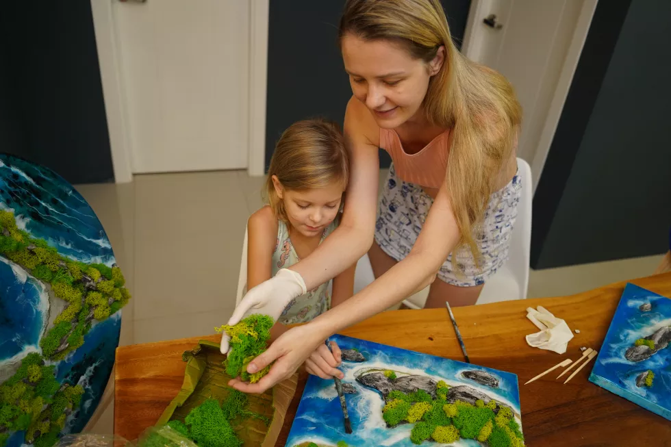 mother-her-daughter-craft-vibrant-natural-landscapes(2)