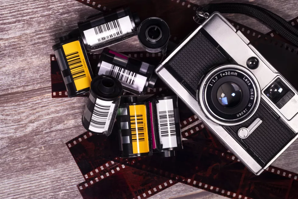 directly-shot-camera-table