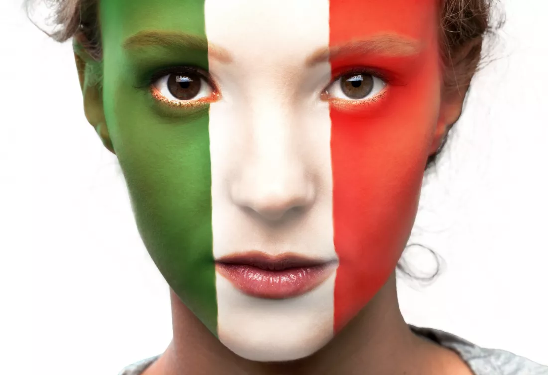 italian-flag-face-woman-concept