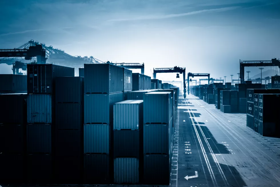 view-commercial-dock-against-sky