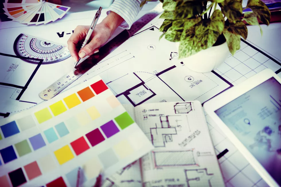 designer-working-new-project