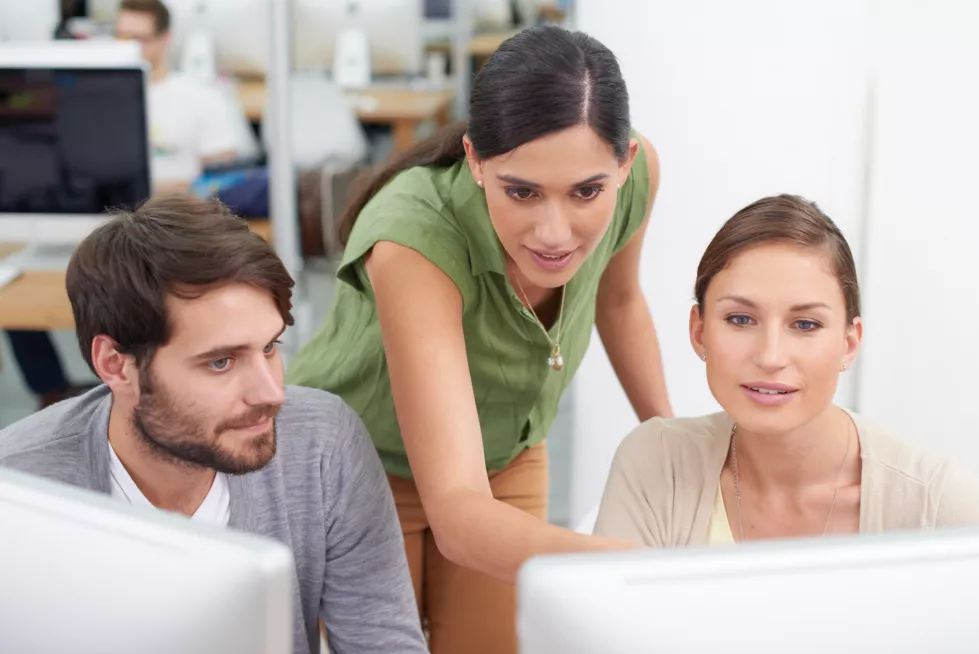 business-people-computer-collaboration-support-proposal-online-internet-research-employees-website-teamwork-report-office-consulting-solution-project-work