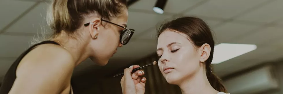 Wizaz-i-stylizacja-test-wizazystka-maluje-modelke