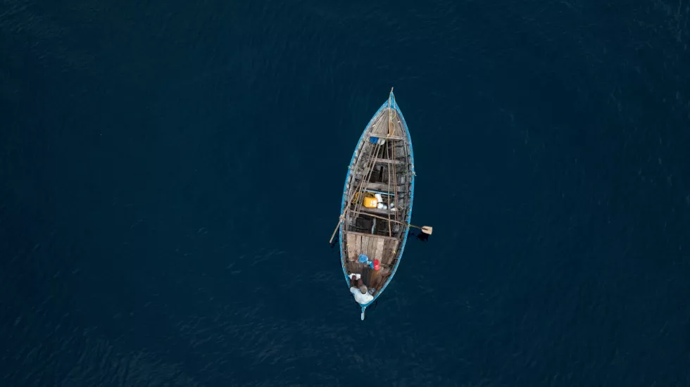 adam-azim-N8lU7Z7Fb2s-unsplash