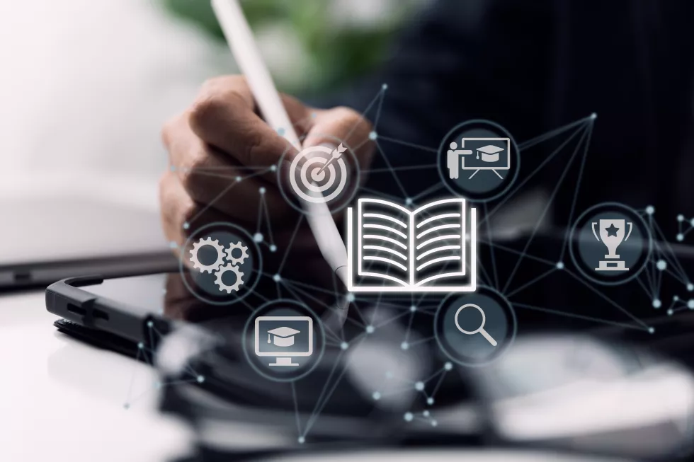 concept-distance-learning-learning-online-through-webinars-video-tutorials-internet-classes