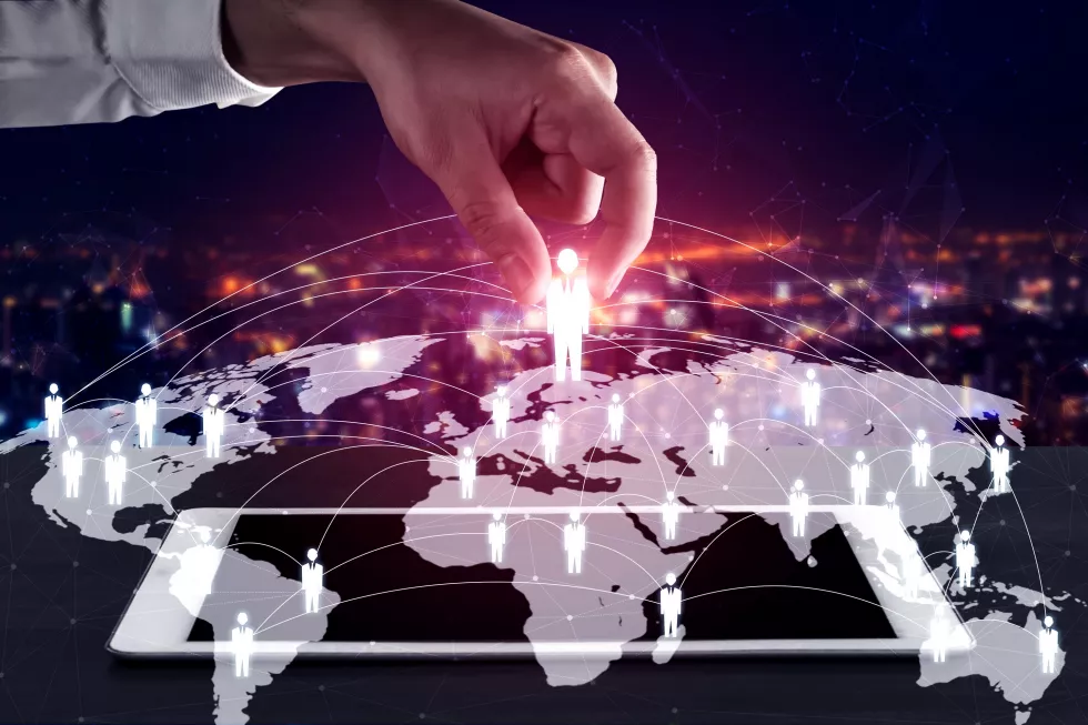 people-network-human-resources-customer-relationship-management-crm-concept(1)