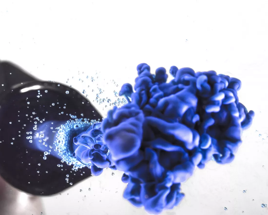 close-up-ink-splashing-water