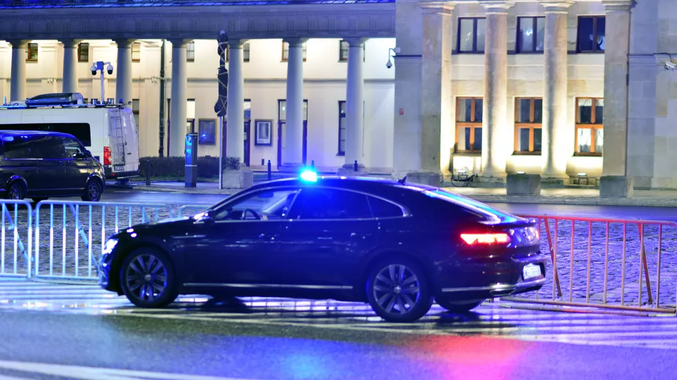 warsaw-poland-3-january-2025-unmarked-police-car-with-blue-flashing-light-operation