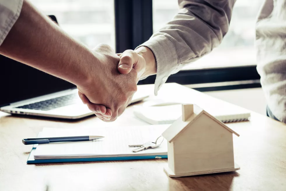 successful-agreement-estate-home-buying-contract-concept
