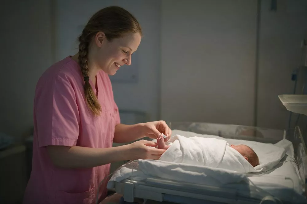pielegniarka-specjalista-pielegniarstwa-neonatologicznego