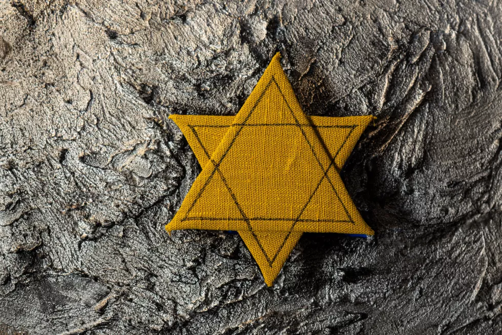 star-david-gray-textured-background-holocaust-concept