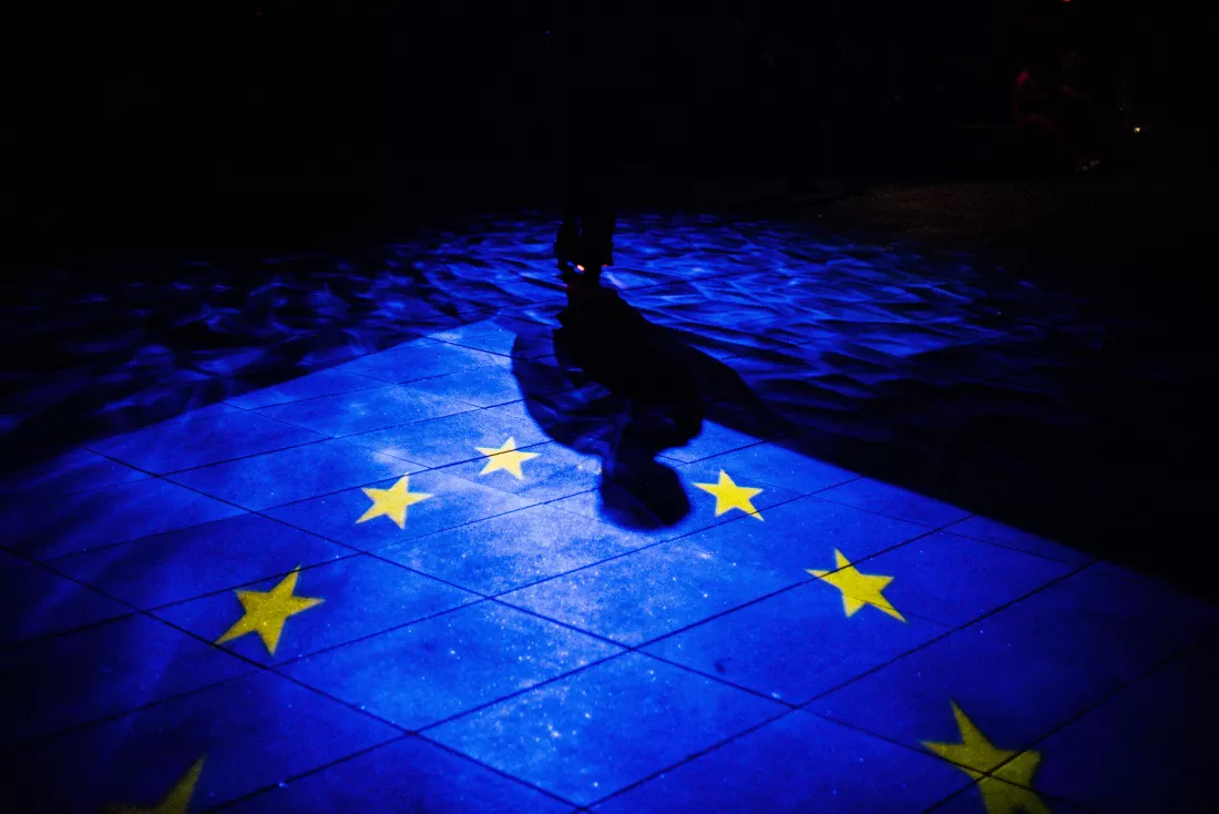 shadow-man-o-european-union-flag