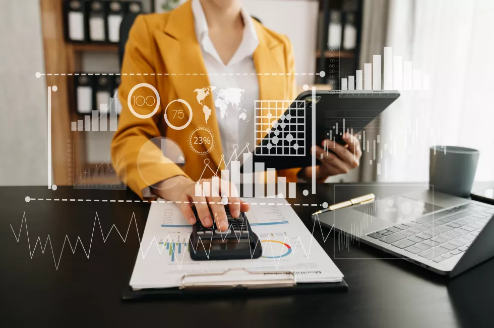 businesswoman-hand-project-manager-working-update-tasks-gantt-chart-scheduling-virtual-diagramwith-smart-phone-tablet-laptop