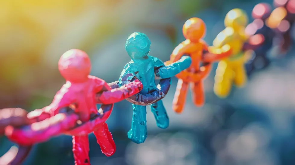 group-colorful-figures-are-hanging-chain-figures-are-different-colors-sizes