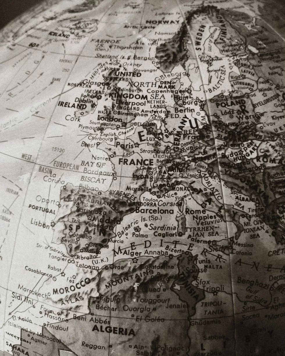 benigno-hoyuela-Ou5bbnSZjGI-unsplash