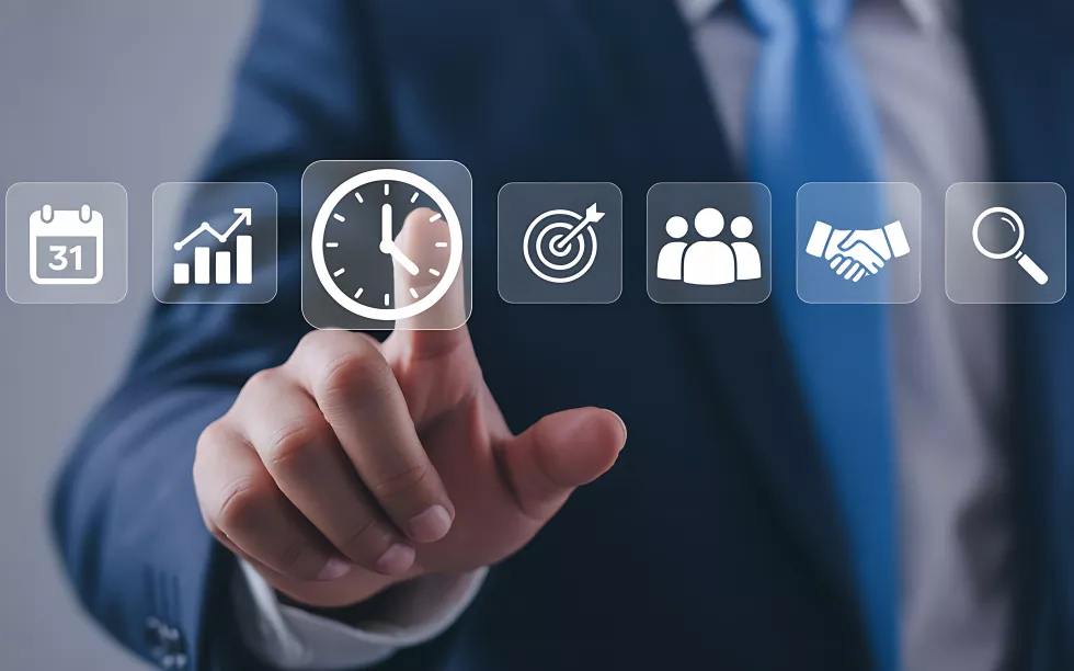 businessman-interacting-with-virtual-interface-time-management-business-planning