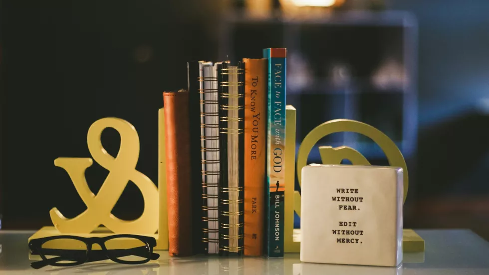 taylor-wright-9XM7QedDusc-unsplash