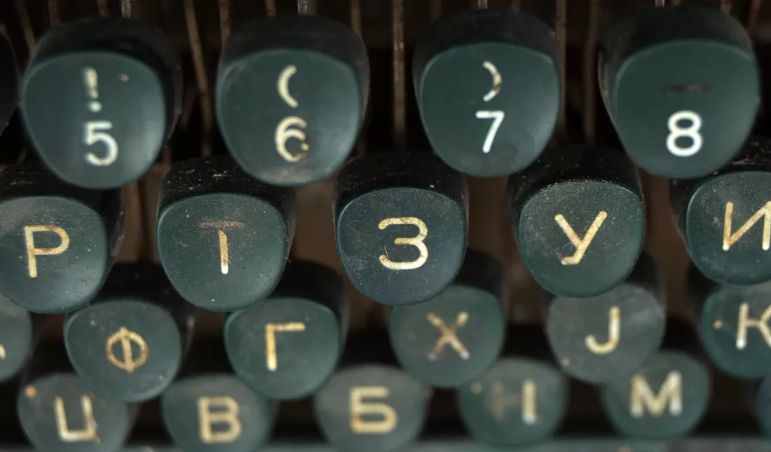 close-up-computer-keyboard