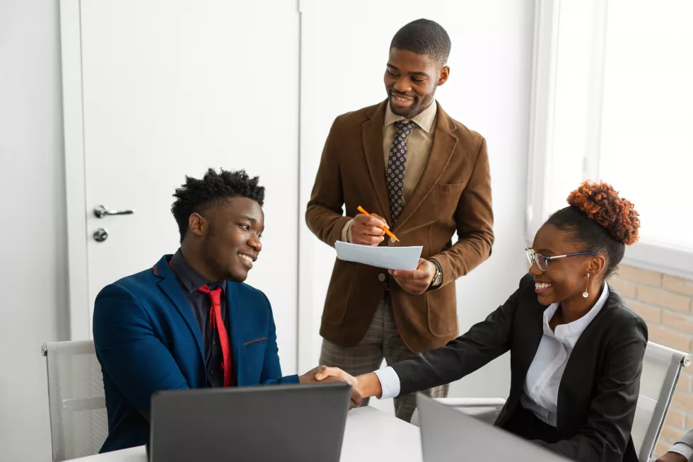 team-young-african-people-office-table-with-laptop