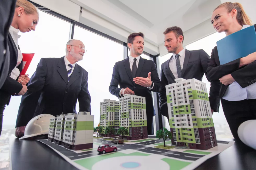 architect-business-team-meeting