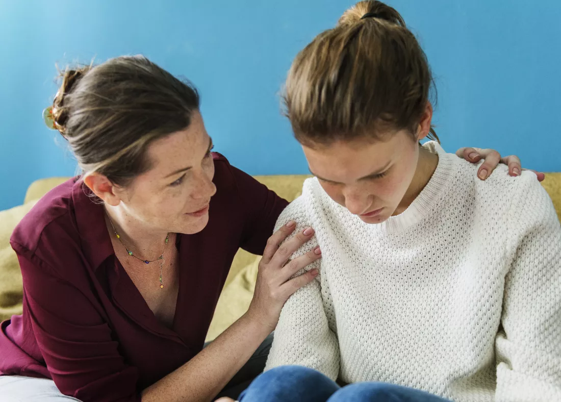 mother-teenage-daughter-having-arguument