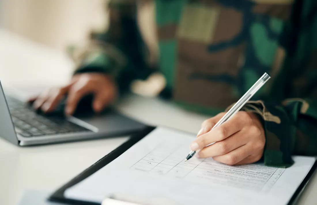 Administracja wojskowa study