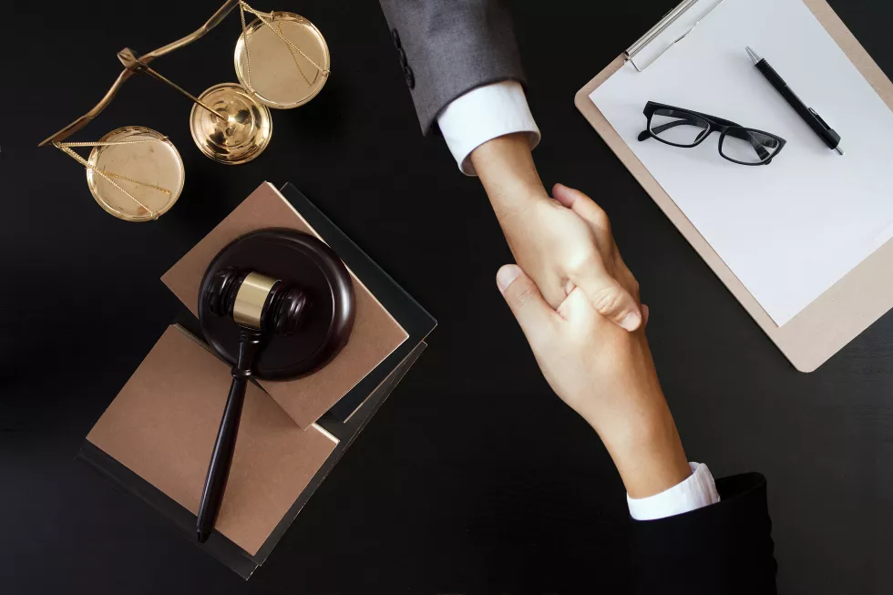 businessman-shaking-discussing-contract-agreement