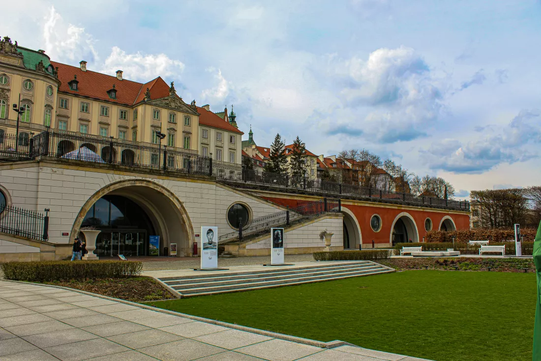 oleksandr-SNlO1GH-lXQ-unsplash
